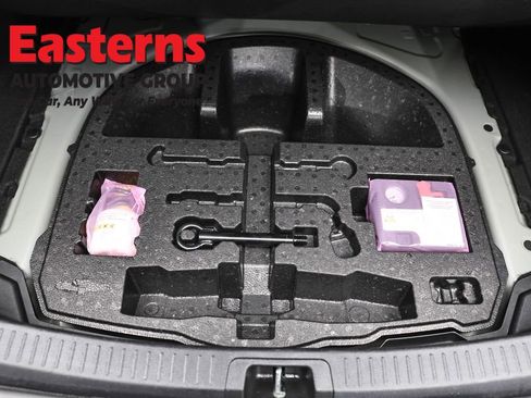 Used 2021 Toyota Corolla LE w/ Carpet Mat Package (TMS) image 22