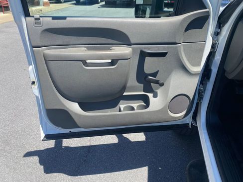 Used 2014 Chevrolet Silverado 3500 W/T RWD image 9
