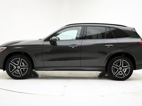 Used 2024 Mercedes-Benz GLC 300 4MATIC image 5