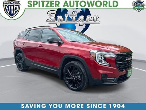 Certified 2023 GMC Terrain SLE w/ Driver Convenience Package AWD/4WD image 1
