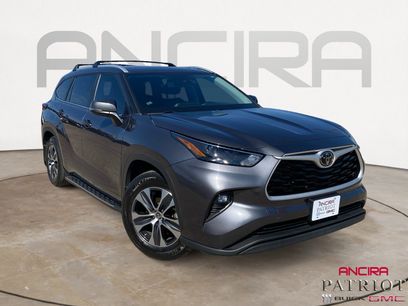 Used 2024 Toyota Highlander XLE