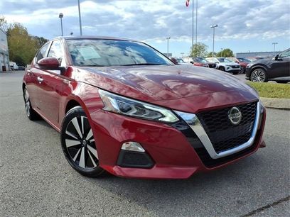 Certified 2021 Nissan Altima 2.5 SV w/ SV Premium Package