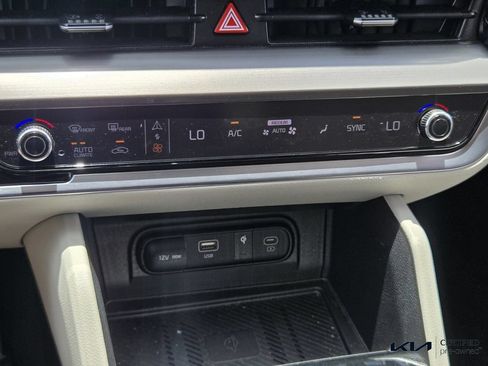 Certified 2025 Kia Sportage EX FWD image 24