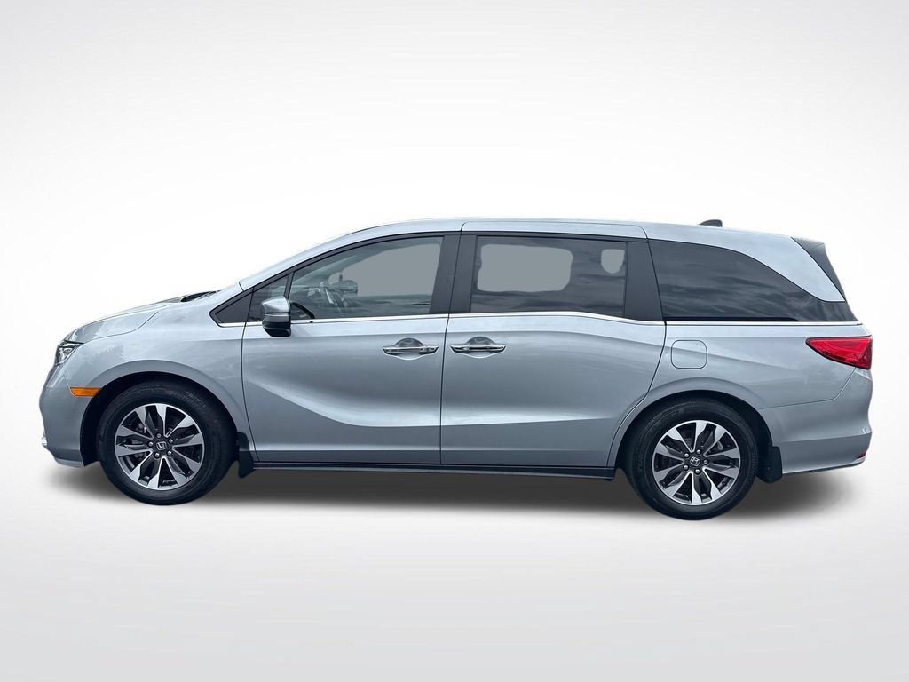 Certified 2024 Honda Odyssey EX-L image 2