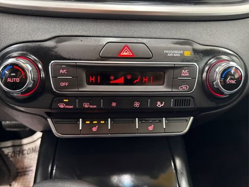 Used 2020 Kia Sorento S image 27