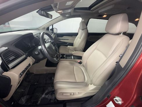 Used 2024 Honda Odyssey Touring image 13