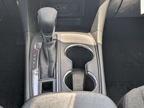 Used 2023 Chevrolet Equinox LT FWD image 17