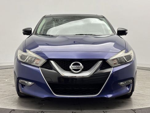 Used 2016 Nissan Maxima Platinum w/ Interior Lighting Package FWD image 2
