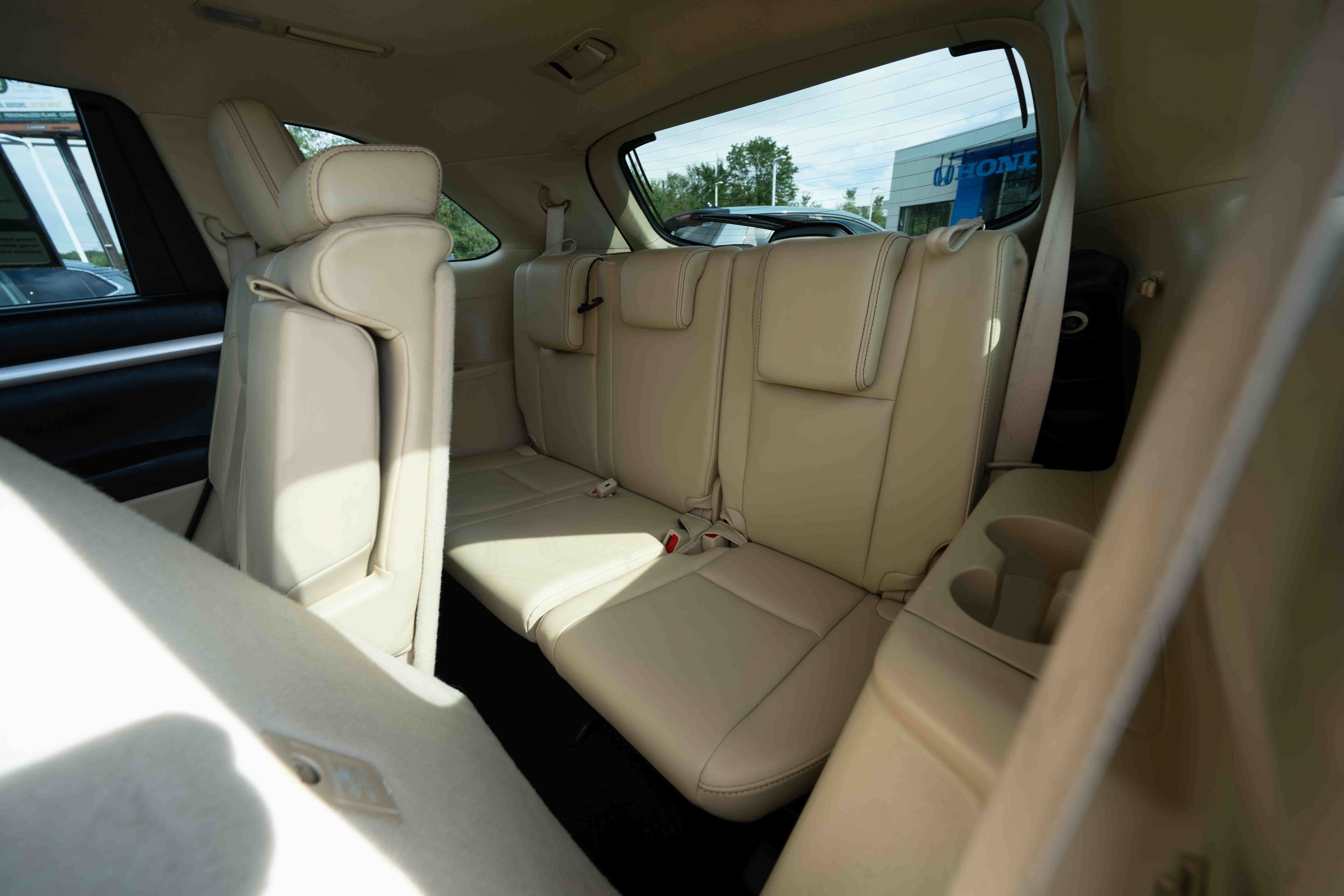 Used 2017 Toyota Highlander XLE AWD/4WD image 24