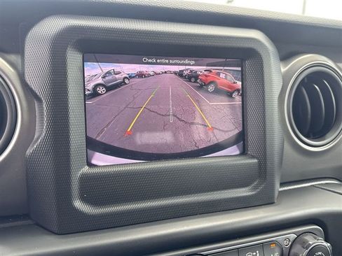 Used 2023 Jeep Wrangler Unlimited Sport AWD/4WD image 14