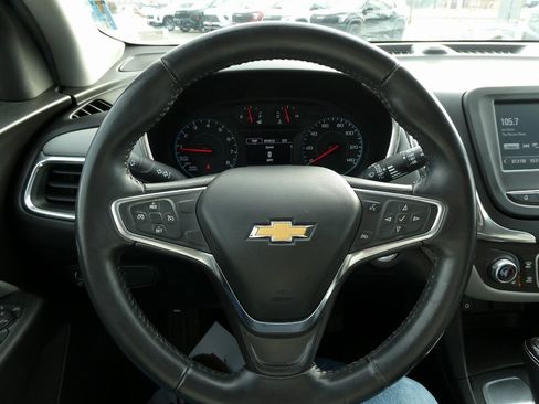 Used 2018 Chevrolet Equinox LT image 28