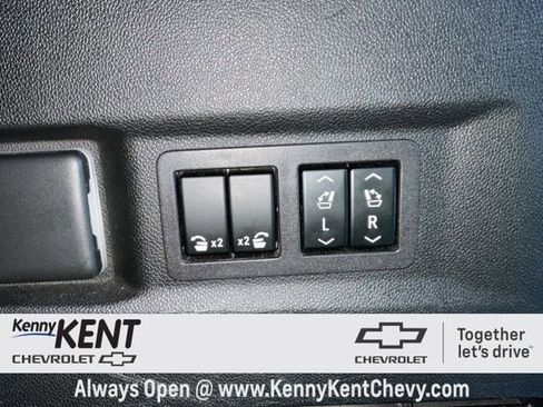 Used 2023 Chevrolet Tahoe Z71 w/ Luxury Package image 10