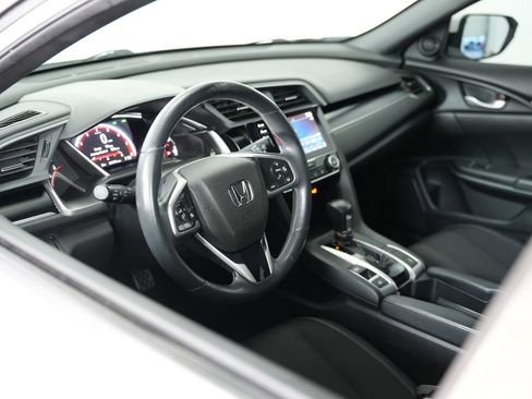 Used 2019 Honda Civic Sport image 6