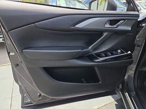 Used 2023 MAZDA CX-9 Touring Plus image 27