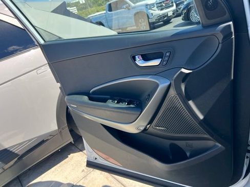 Used 2018 Hyundai Santa Fe Sport w/ Cargo Package AWD/4WD image 15