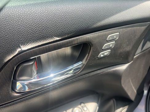 Used 2015 Honda Accord EX-L image 11