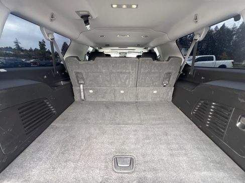 Used 2019 Chevrolet Suburban LT image 29