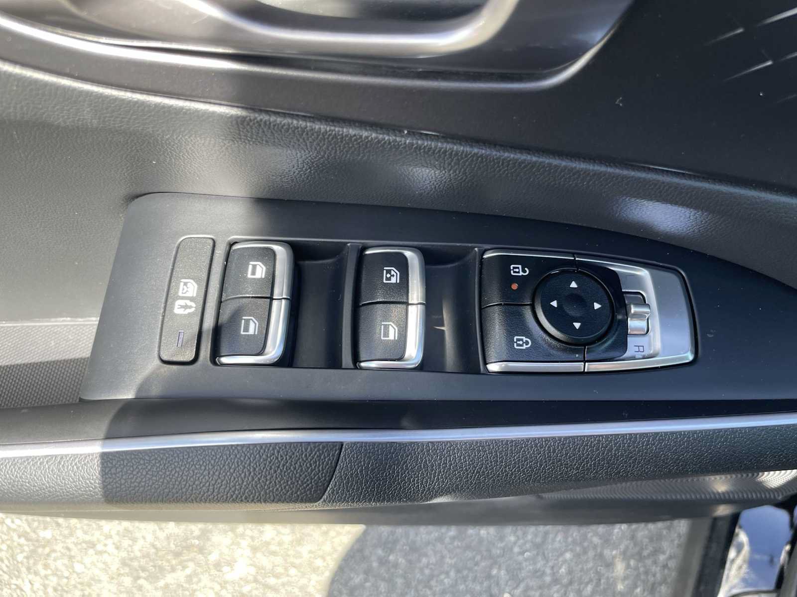 Used 2024 Kia Sorento S FWD image 14