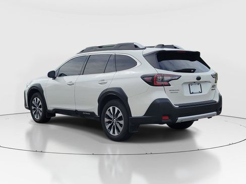 Used 2023 Subaru Outback Touring XT w/ Tech Package 2 AWD/4WD image 3