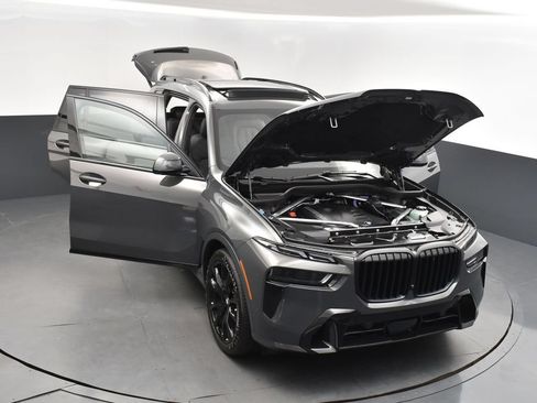 Used 2026 BMW X7 xDrive40i w/ Executive Package AWD/4WD image 55
