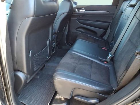 Used 2020 Jeep Grand Cherokee Altitude image 7