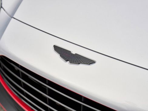 Used 2023 Aston Martin V12 Vantage image 6