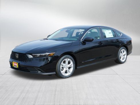 New 2026 Honda Accord LX image 3