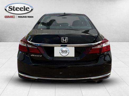 Used 2017 Honda Accord EX-L image 4