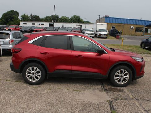 Used 2023 Ford Escape Active AWD/4WD image 4