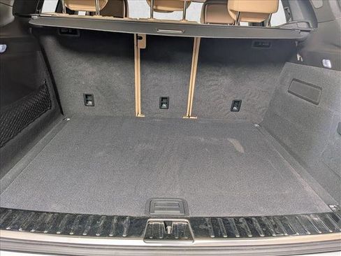 Used 2023 Porsche Cayenne Platinum Edition image 22