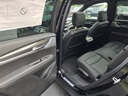 New 2025 Cadillac XT6 Sport image 15