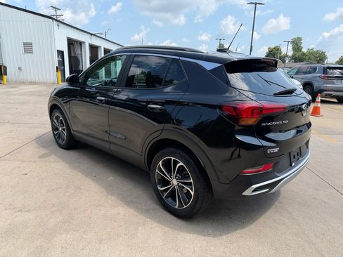 Used 2023 Buick Encore GX Select FWD image 28