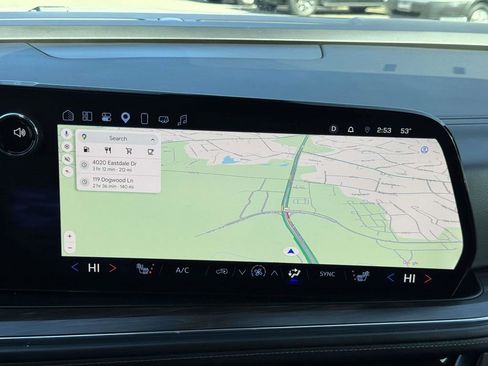 Used 2025 Chevrolet Tahoe Z71 image 4