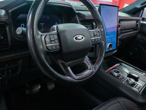 Used 2022 Ford Expedition Max Limited image 12