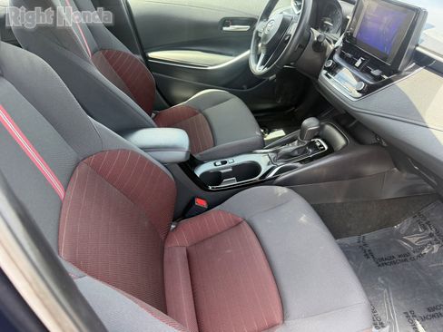 Used 2025 Toyota Corolla SE FWD image 13
