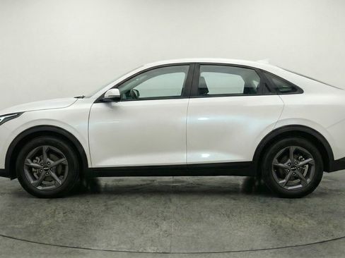 Used 2025 Kia K4 LXS image 11