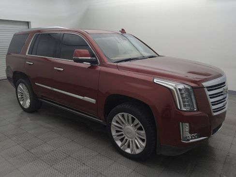 Used 2018 Cadillac Escalade Platinum RWD image 11