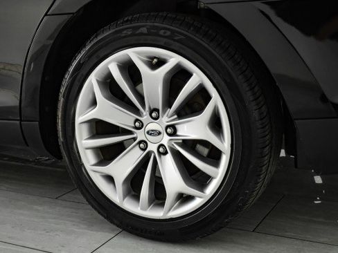 Used 2019 Ford Taurus Limited image 51