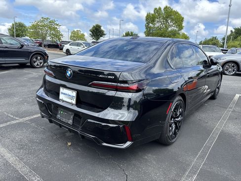Used 2023 BMW i7 xDrive60 AWD/4WD image 22