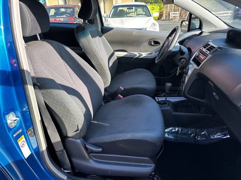 Used 2009 Toyota Yaris 2-Door Hatchback FWD image 10