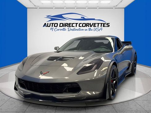 Used 2016 Chevrolet Corvette Z06 w/ 2LZ Preferred Equipment Group RWD image 11