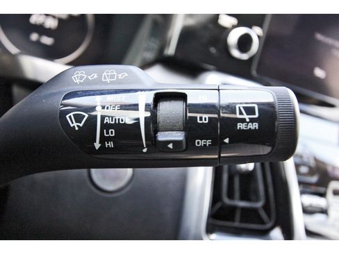 Certified 2023 Kia Sorento SX FWD image 18