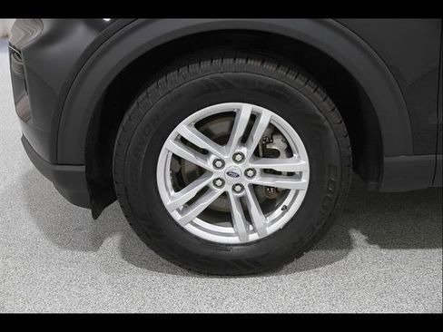 Used 2022 Ford Explorer XLT AWD/4WD image 22