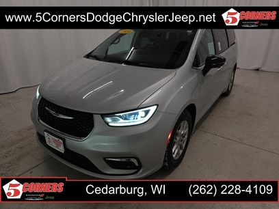 Used 2024 Chrysler Pacifica Touring-L