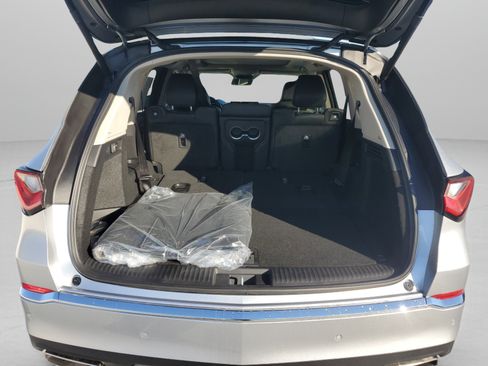 Certified 2026 Acura MDX FWD w/ Technology Package image 12