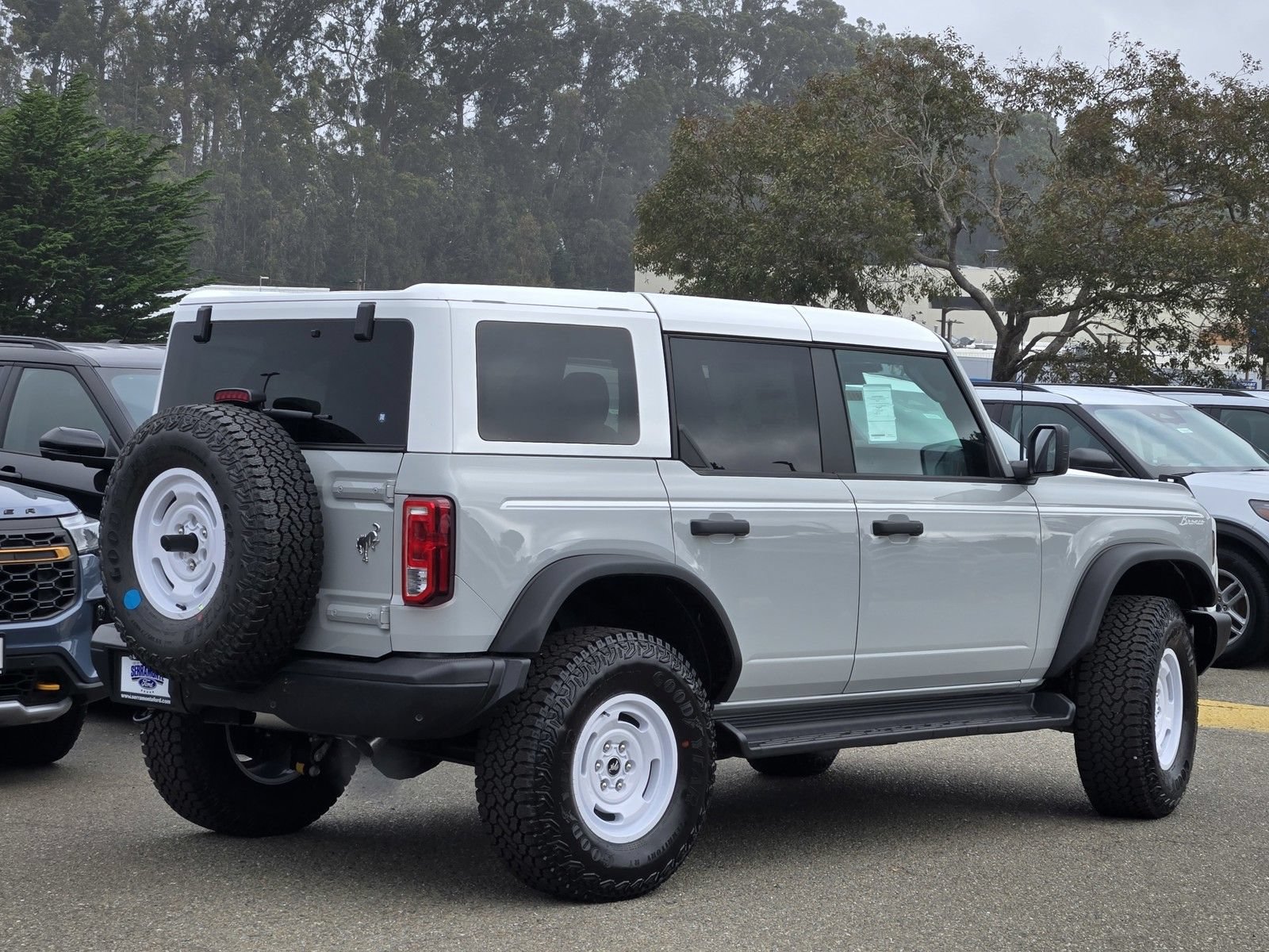 New 2026 Ford Bronco Heritage Edition AWD/4WD image 4