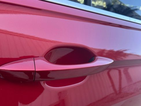 Used 2022 Volkswagen Tiguan SE image 31