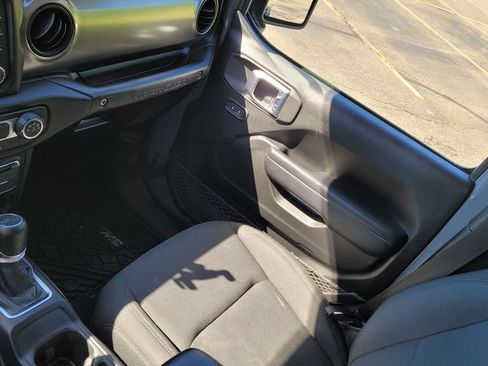 Used 2019 Jeep Wrangler Unlimited Sport S AWD/4WD image 23