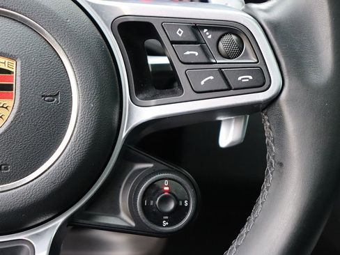 Used 2021 Porsche Cayenne Coupe image 16