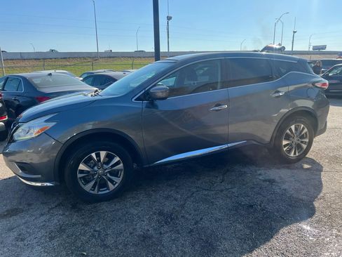 Used 2017 Nissan Murano S image 5